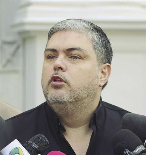 Fernando Larach, presidente del Comité pro Santa Cruz