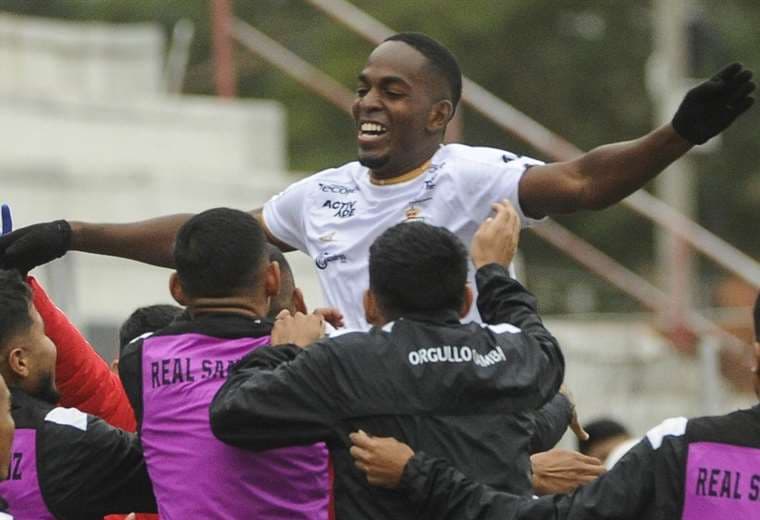 Caicedo, volante de Real SC: “Vamos a sumar de a tres en el partido que viene”