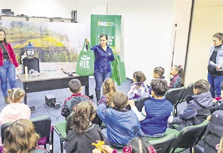 Bolsas plásticas, ‘normalizadas’ en el paisaje de la capital cruceña