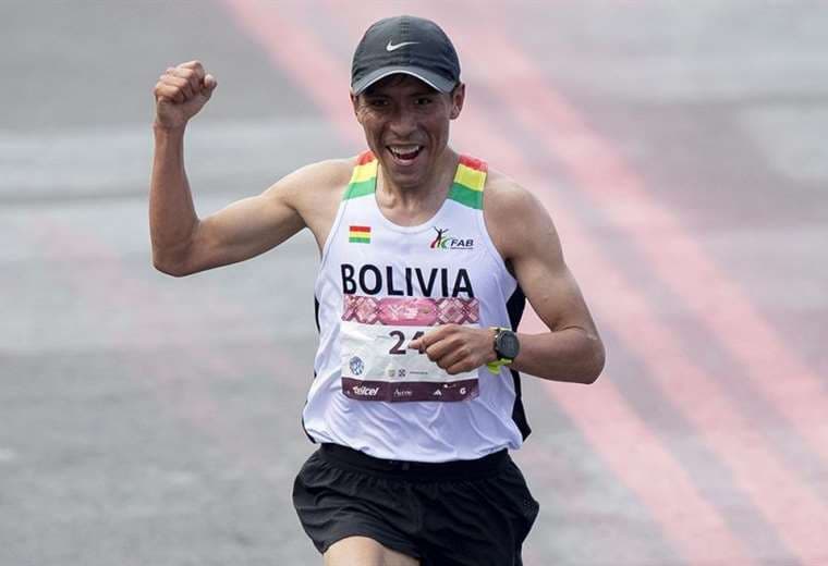  Celebrando la independencia: Garibay, el orgullo boliviano que corre hacia la historia