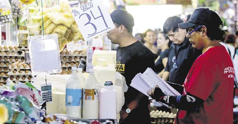 En los centros de abastecimiento viene de hace semanas