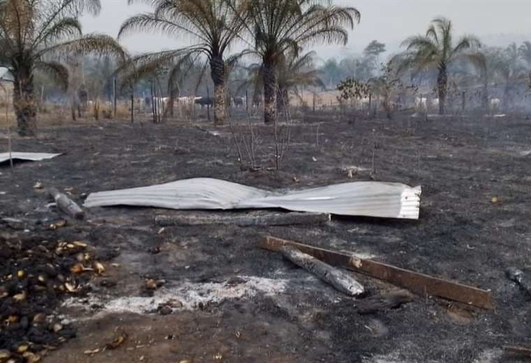 Trasladan a comunario afectado por los incendios forestales desde Concepción a la capital cruceña 