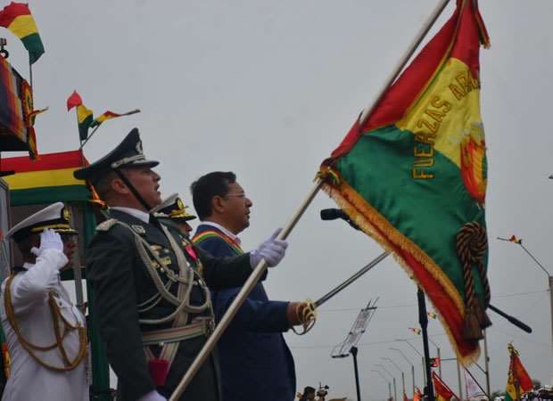 Luis Arce en la parada militar en Trinidad. Foto: APG