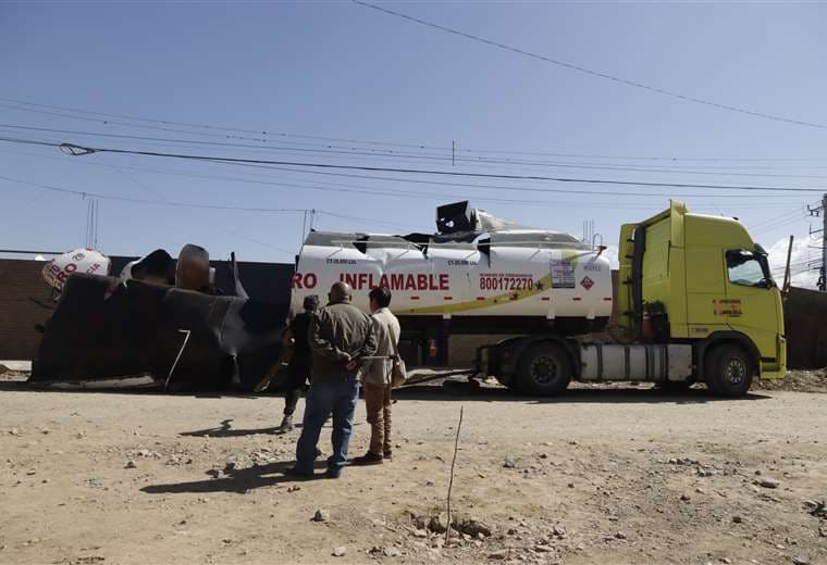 Cochabamba: Explosión de cisterna deja un muerto y causa daños en infraestructuras 