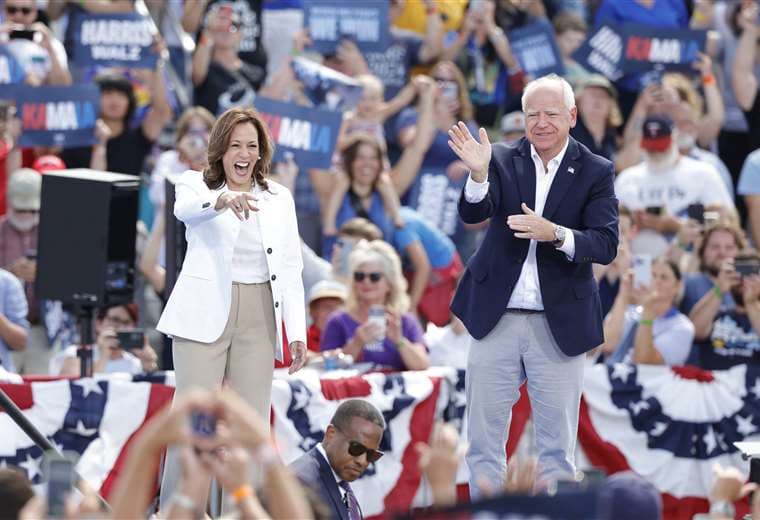 Kamala Harris y  Tim Walz. Foto: AFP