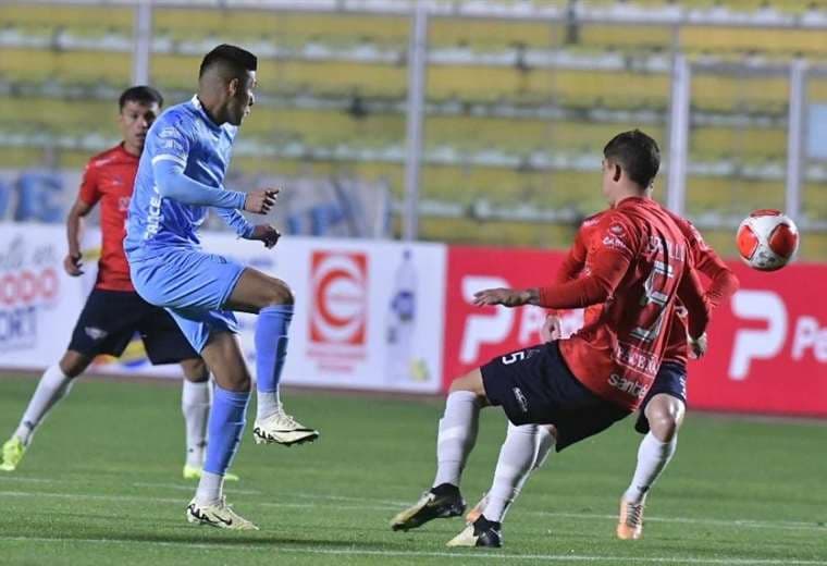 Sufrido triunfo de Bolívar sobre Wilstermann por 2-0 para seguir líder solitario