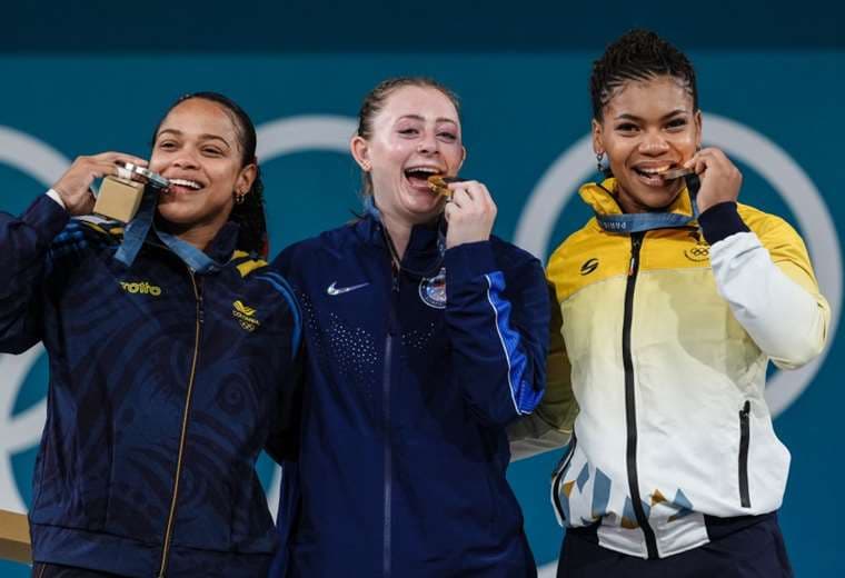 Mari Leivis Sánchez (izq.), Olivia Reeves (c.) y Angie Paola Palacios. Foto: AFP