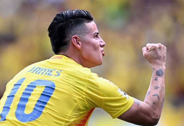 James Rodríguez celebra su gol que marcó de penal. Foto: AFP