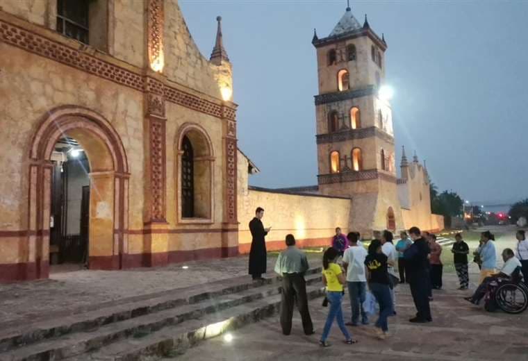 Feligreses de San José de Chiquitos implorana  Dios por lluvia