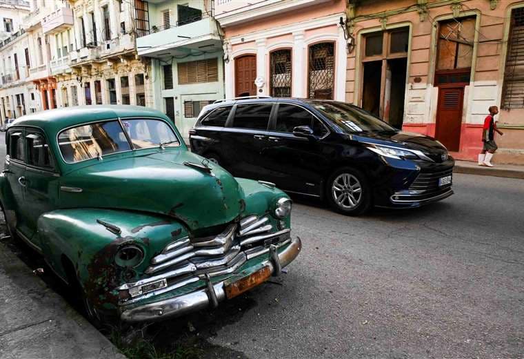 Vehículos en Cuba /Foto: AFP