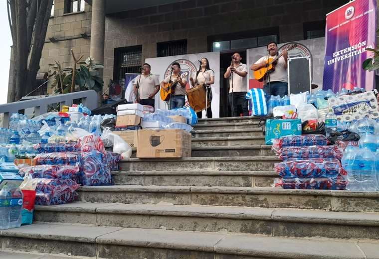 En Tarija colectan ayuda para bomberos de Santa Cruz