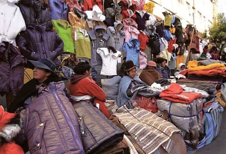 La informalidad predomina en la economía boliviana / Foto: EL DEBER