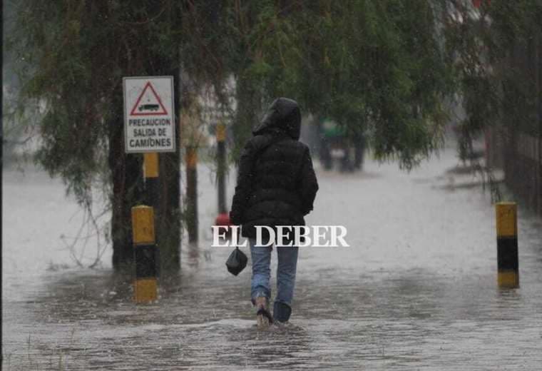 La lluvia ayudó a descontaminar el aire que se respiraba en la ciudad/Foto: Ricardo Montero.