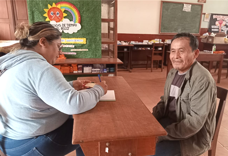 La atención médica es para comunarios y bomberos voluntarios 