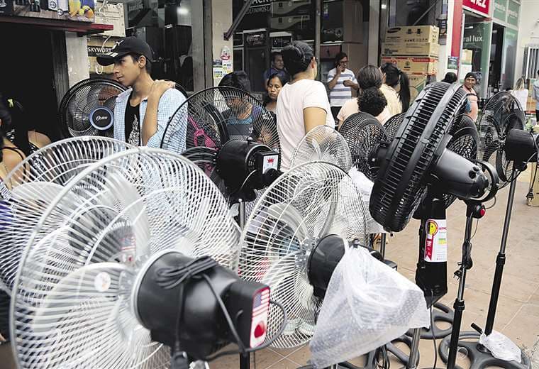 Venta de productos de línea blanca en Santa Cruz