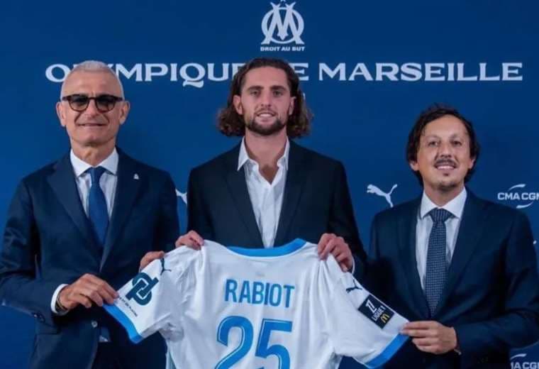 Adrien Rabiot en su presentación.