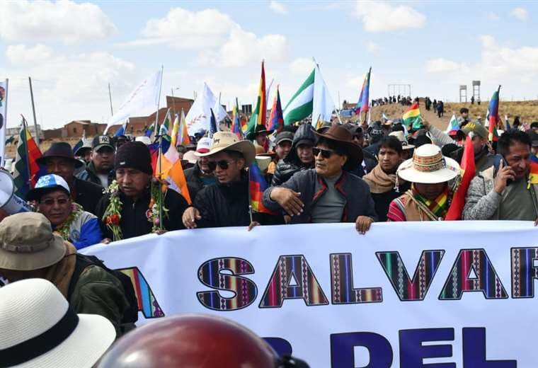 Evo en el inicio de su marcha: “Si el primer y segundo hombre (del Estado) abandonan al pueblo, está Andrónico”