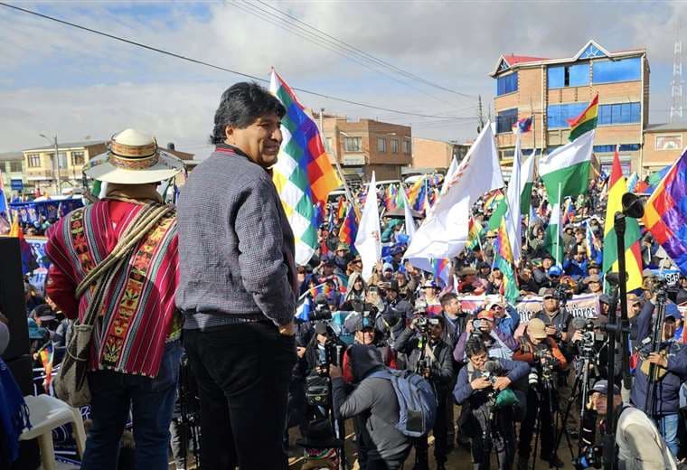 Evo Morales en el acto de inicio de la marcha. Foto: @evoespueblo