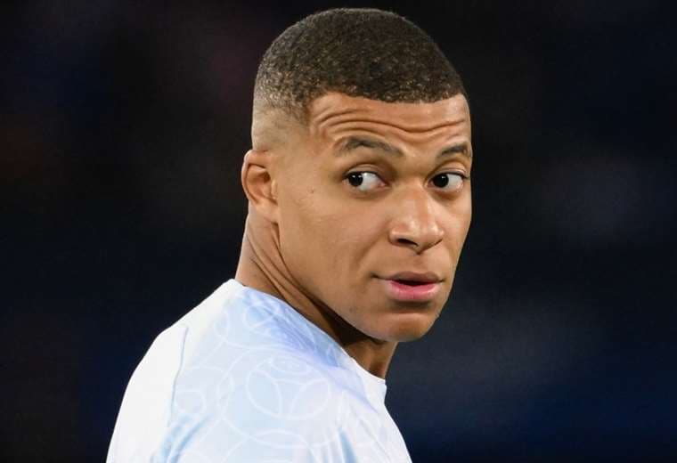 El PSG recurre decisión de la liga francesa de dar la razón a Mbappé