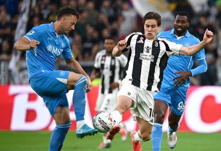 La Juventus la pasó mal ante un Nápoles que buscó ganar de visitante. Foto: AFP