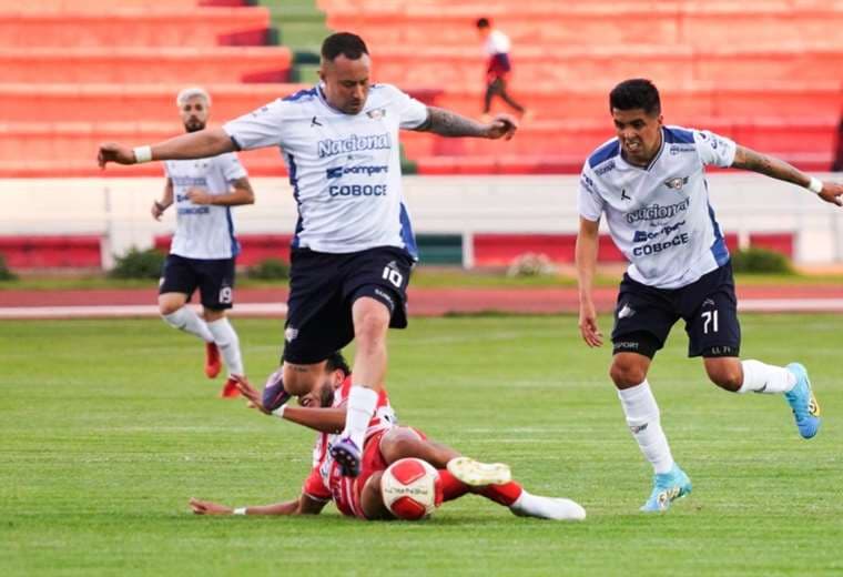 Rodrigo Amaral (10) anotó el primer gol de Wilstermann. Foto: APG Noticias