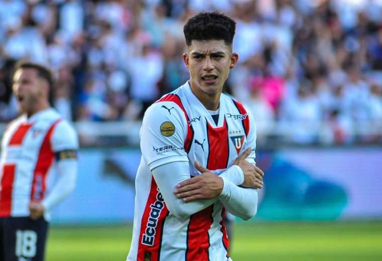 Villamil inicia el festejo del gol que anotó contra El Nacional. Foto: Prensa LDUQ