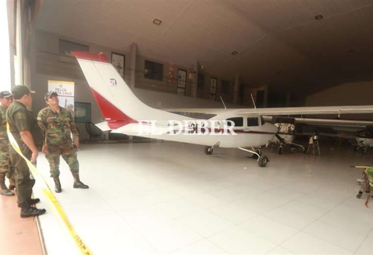 Allanan el hangar de El Colla y secuestran sus avionetas y vehículos/Foto: Fuad Landívar