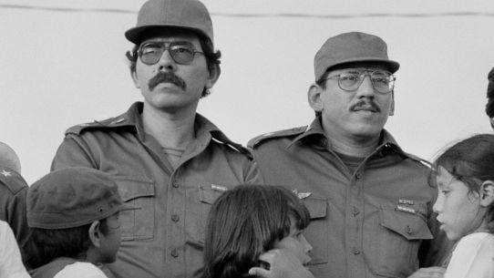 Muere Humberto Ortega, el hermano de Daniel Ortega que criticó el "poder dictatorial" del presidente de Nicaragua