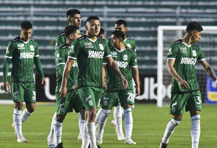 Jugadores de Oriente Petrolero ingresaron en paro reclamando sus salarios (video)