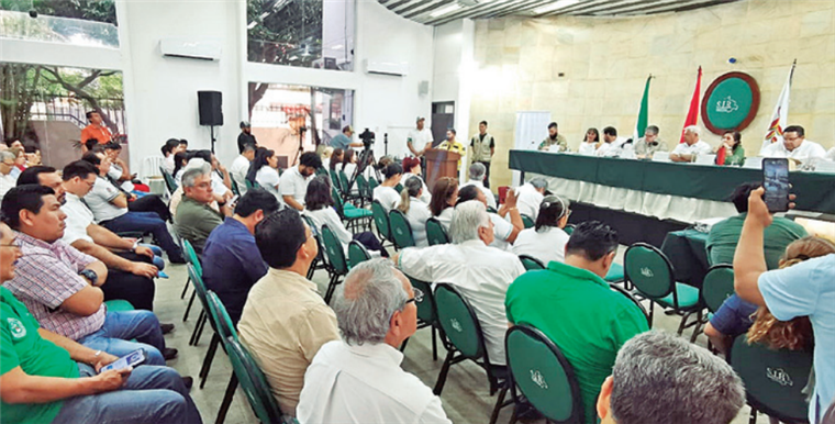 Asamblea de la Cruceñidad dispuso un paro cívico para el viernes| Foto: J. Gutiérrez