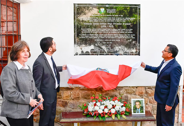 Rinden homenaje a Eduardo Trigo O’Connor d’Arlach en Tarija. Foto. David Maygua 