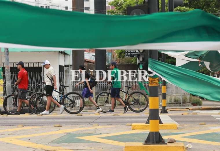 Estampas de la ciudad | Fuad Landívar