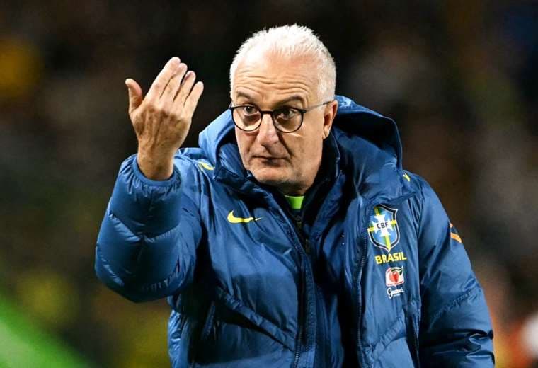 Dorival Junior dirigió su primer partido de Eliminatorias a Brasil. Foto: AFP