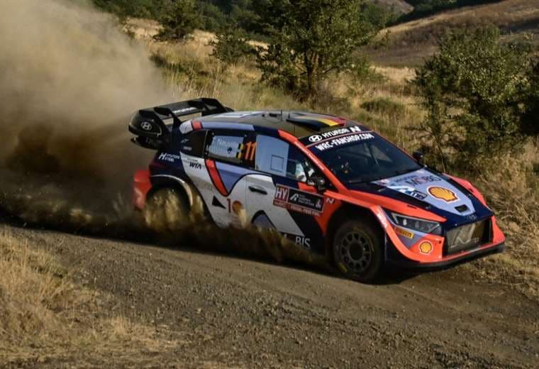 La máquina Hyundai con la que compite Thierry Neuville. Foto: AFP