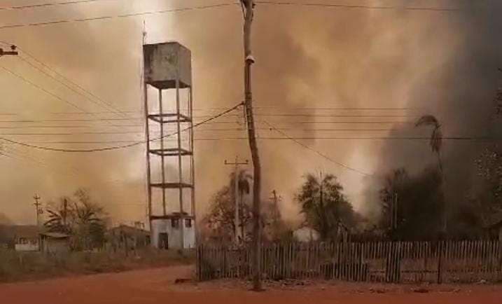 Las Petas: pobladores combaten fuego toda la noche para evitar que las llamas ingresen a la comunidad