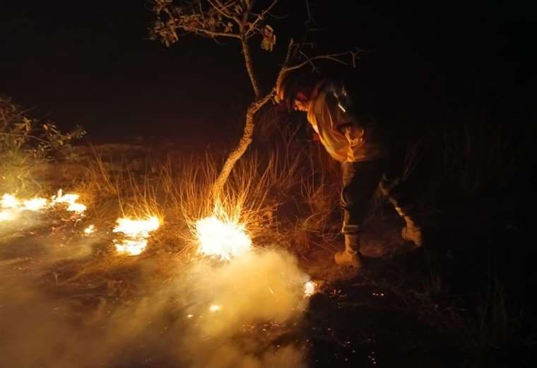 Incendio en Laguna Concepción. Foto: GADSCZ