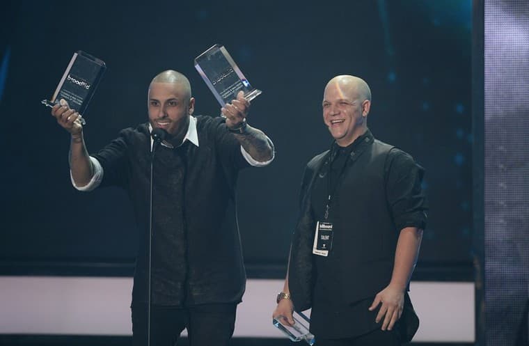 Iglesias y Nicky Jam ganan Billboard latino