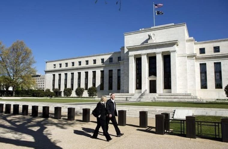 Fed deja sin cambios los tipos de interés por temor a consulta en Inglaterra