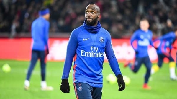 PSG rescinde el contrato del francés Lassana Diarra
