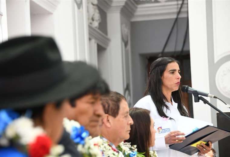 La ministra de Salud estuvo acompañando al presidente Morales en el acto. Foto: Ministerio de Salud