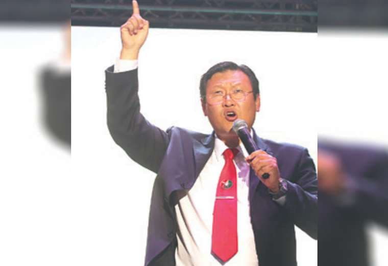 Chi Hyun Chung, en su cierre de campaña en el Cambódromo
