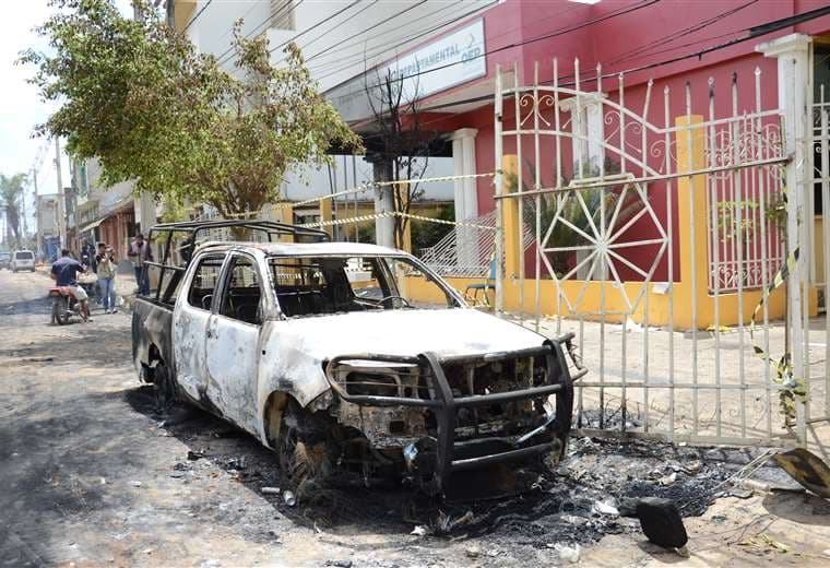 las instalaciones del Tribunal Electoral Departamental de Pando fueron quemadas