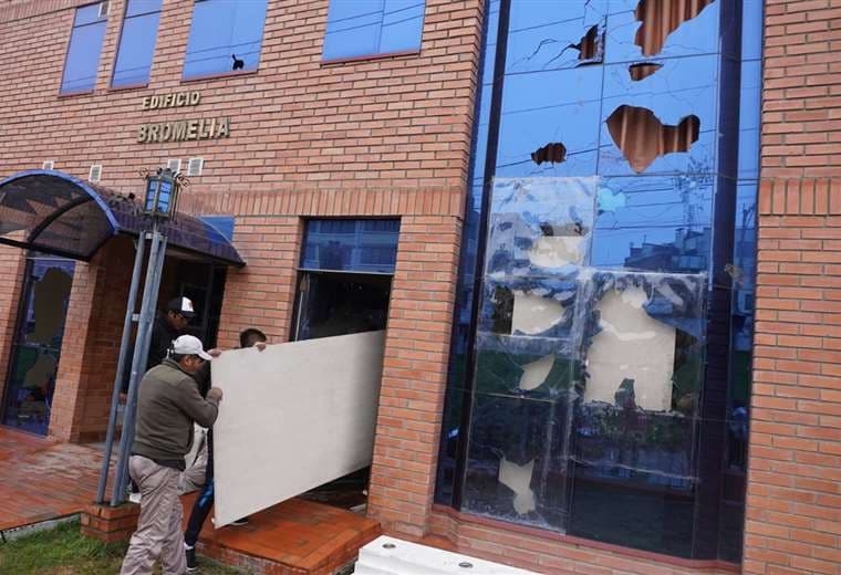 Destrozos de varias infraestructuras en la zona sur de La Paz
