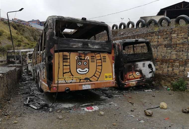 Los motorizados fueron quemados en un depósito de la zona Sur I Foto: AMN.