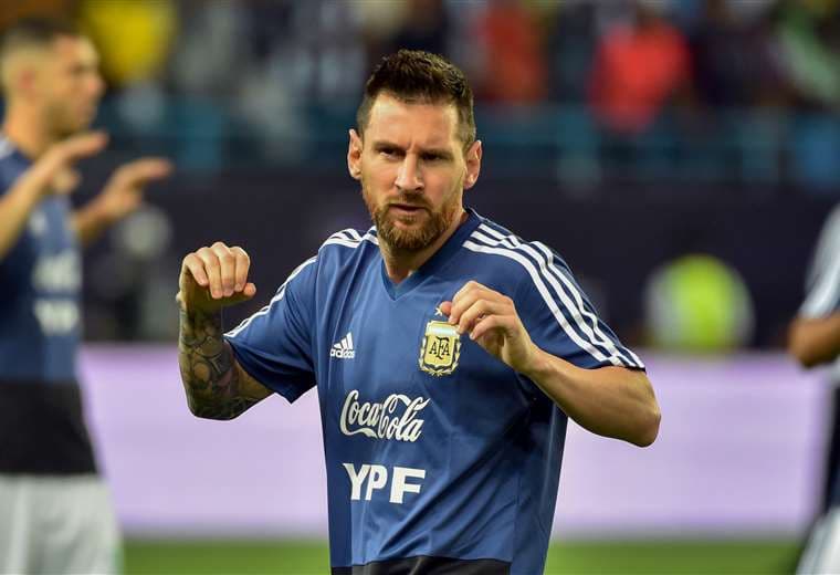 Lionel Messi durante una práctica con la selección de Argentina. Foto: AFP