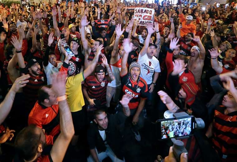 Flamengo tiene una de las hinchadas más numerosas del mundo, que este sábado alentará al ‘Mengao’ en la gran final ante River. Foto. AFP