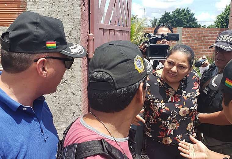 Choque brindó una conferencia de prensa en su domicilio en Montero. Foto: Juan Carlos Fernández