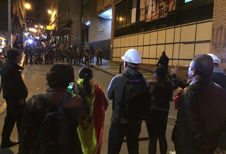 Enfrentamientos en La Paz. Foto: Jesús Alanoca