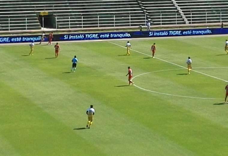 El partido se juega en el estadio Tahuichi Aguilera. Foto. Julio César Lozada