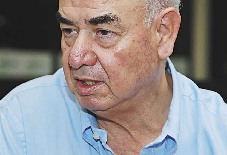 José Luis Parada asumió el cargo de ministro de Economía I Foto: Fuad Landívar.